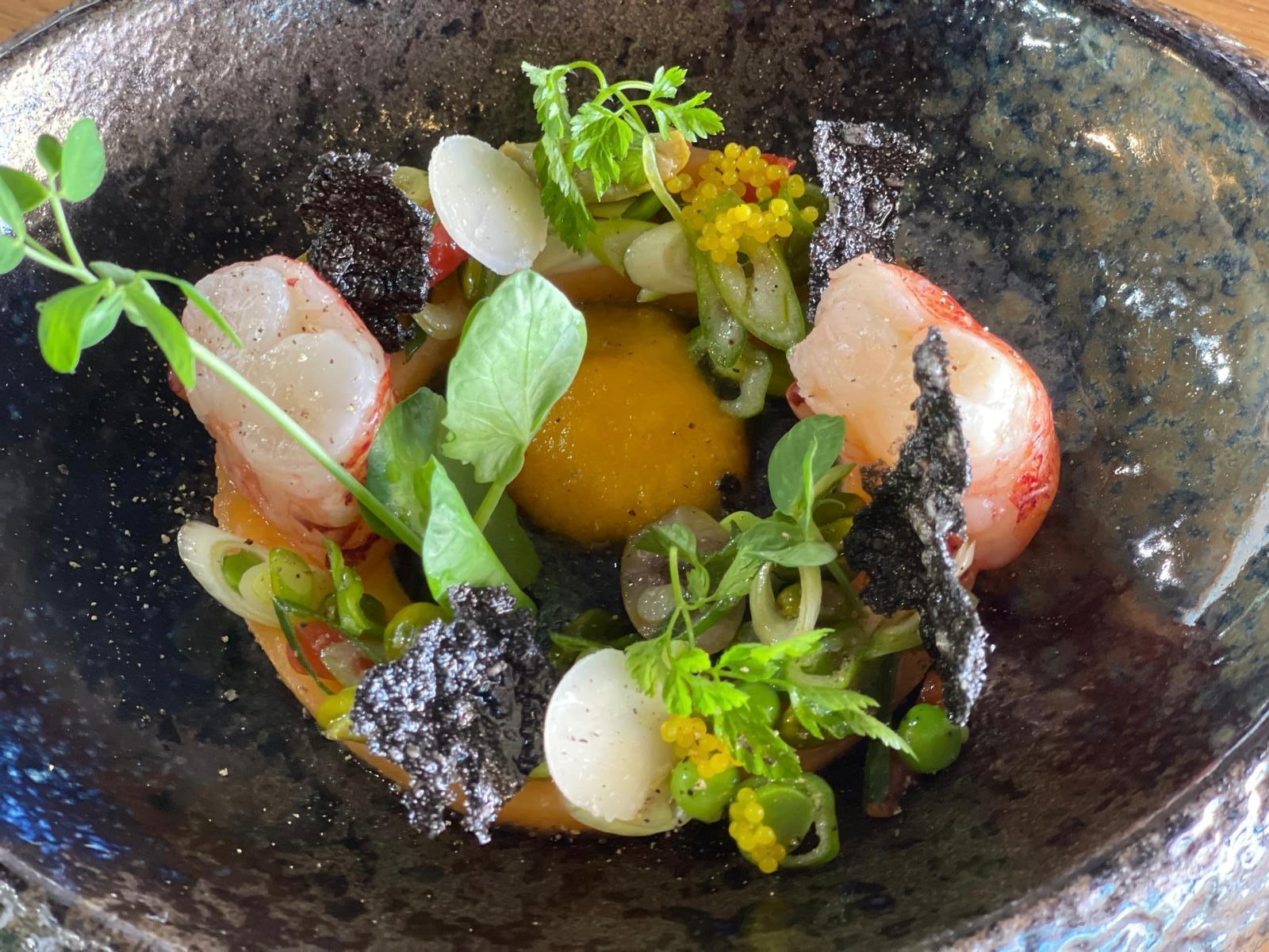 Langoustines, nori et légumes