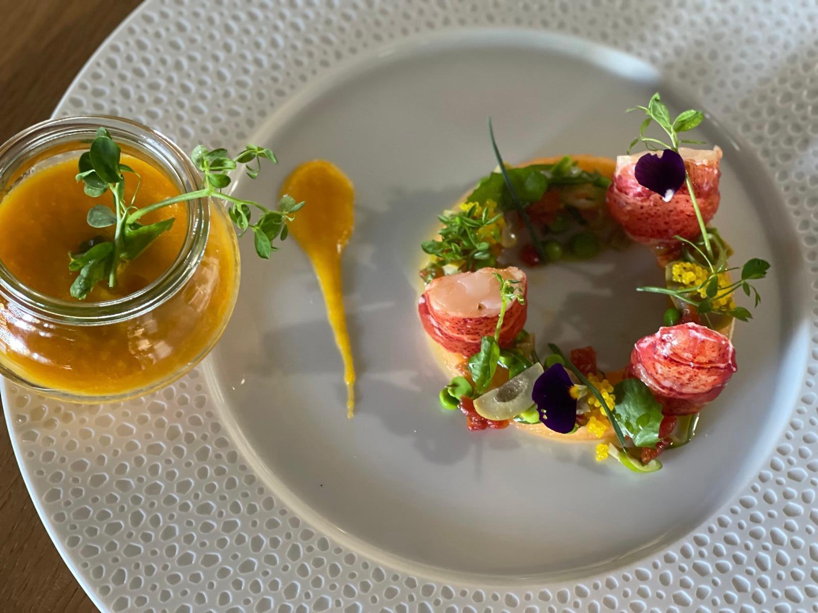 Homard, bisque et herbes